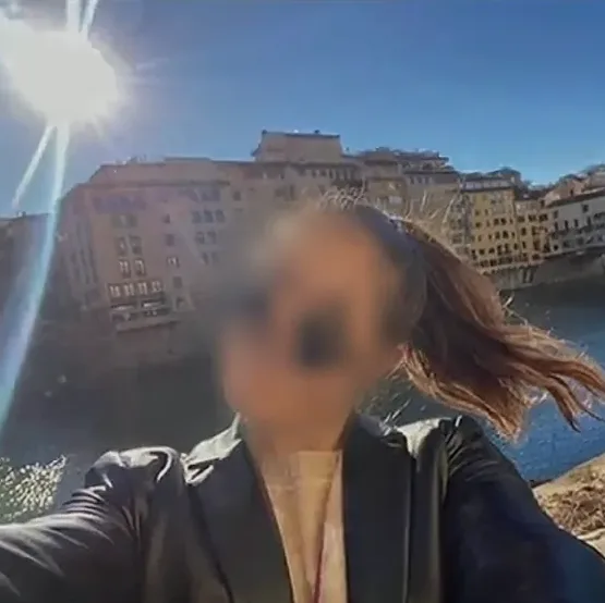 Elisa, 27