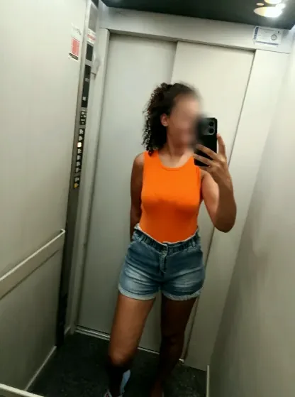 Elsa, 33