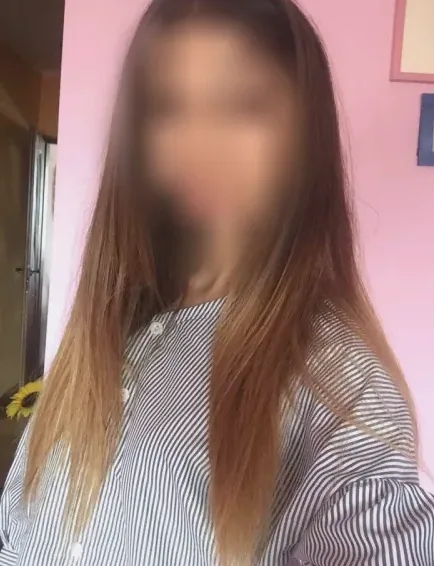 Laura, 28
