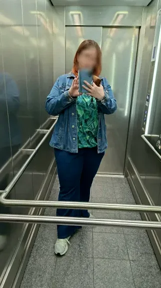 Nella, 40