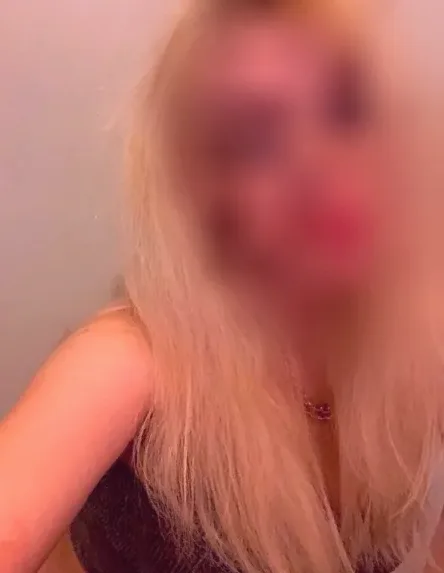 Sanni, 20