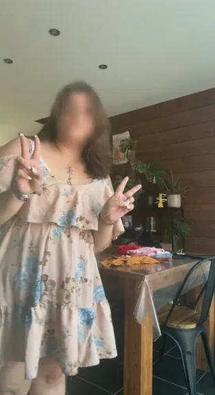 Suvi, 23