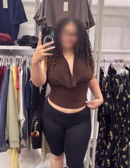 Tiia, 30